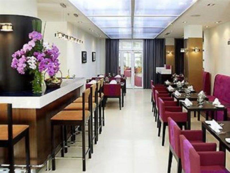 Mercure Hanoi La Gare Hotel Restaurant photo